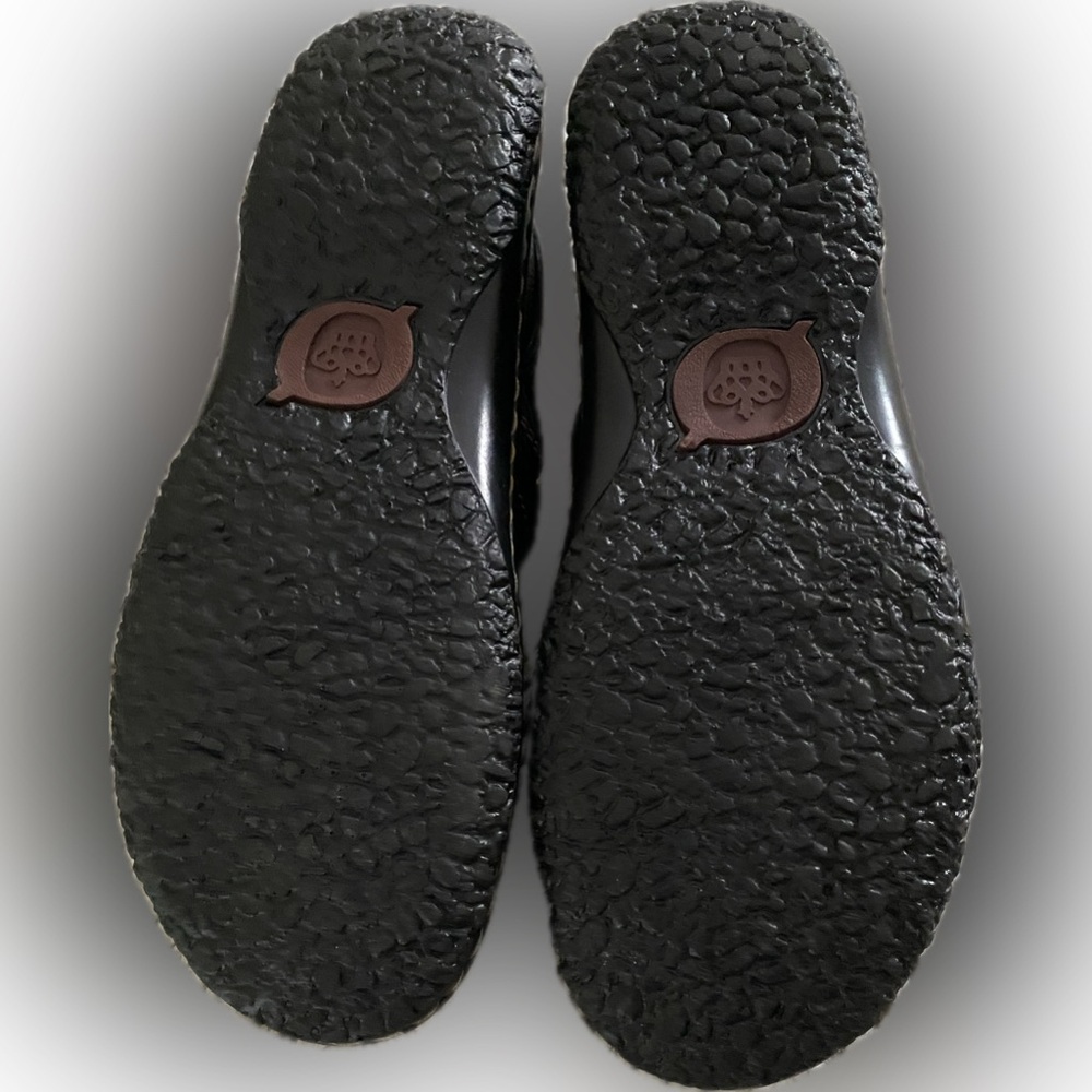 Born Women’s Slip On Shoe 9.5 Wide - Picture 3 of 5